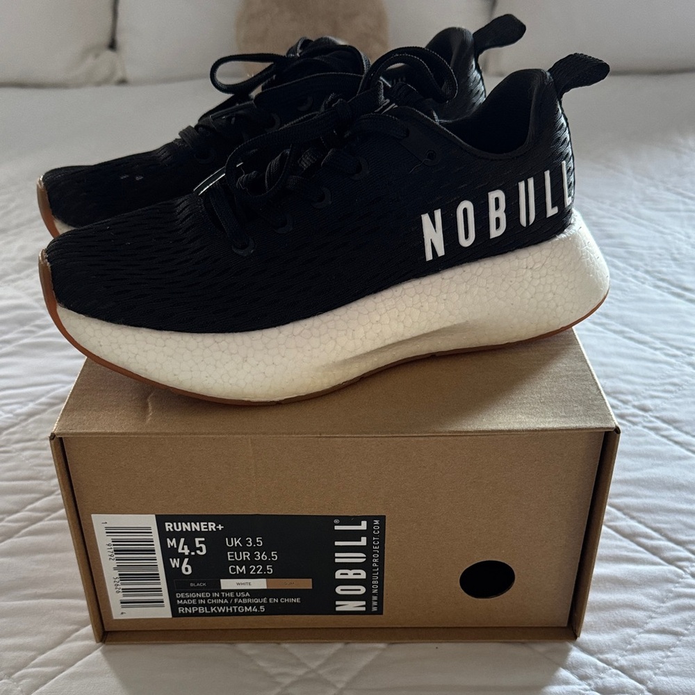 NOBULL Black and White Runner+ Shoes womens sz 6